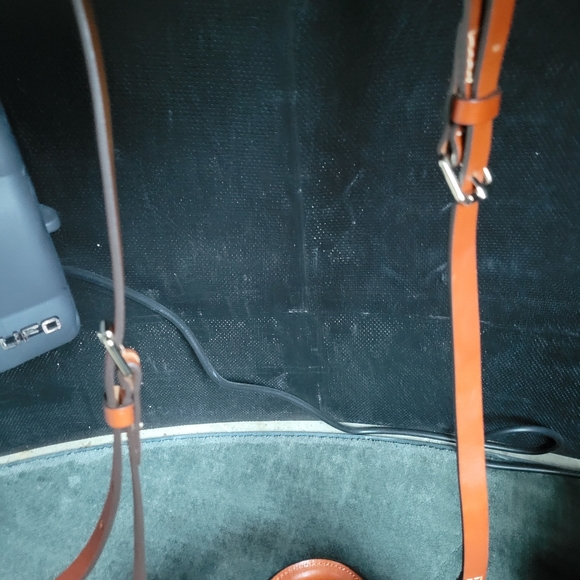 Dooney and Bourke leather sml brenna crossbody bag - Picture 2 of 14